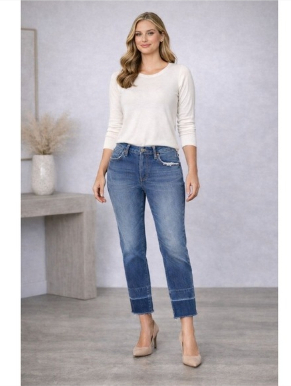 Citizens Of Humanity Cora Cropped Relaxed Undone Hem Jeans-Size 24